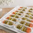 Gilda de boquerón, piparra, aceituna y salmón ahumado