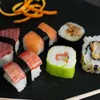 Niguiris y makis variados con soja